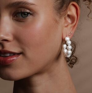 Melinda Maria Life's A Ball Pearl Hoops Silver NEW - FIRM ✨️